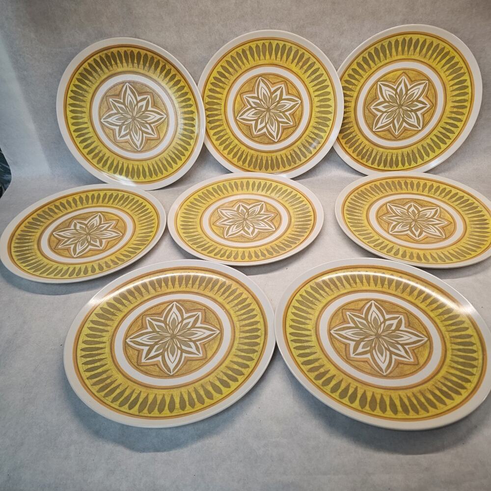 8 Vtg Texas Ware 10" Melmac Dinner Plates Harvest Gold Geometric Floral Starbrst